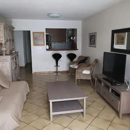 Beautifull 2 Rooms Appt, Closed All Main Sights! Saint-Raphael  Exterior photo