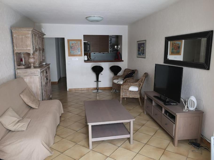 Apartment Beautifull 2 Appt, Closed Main Sights! *